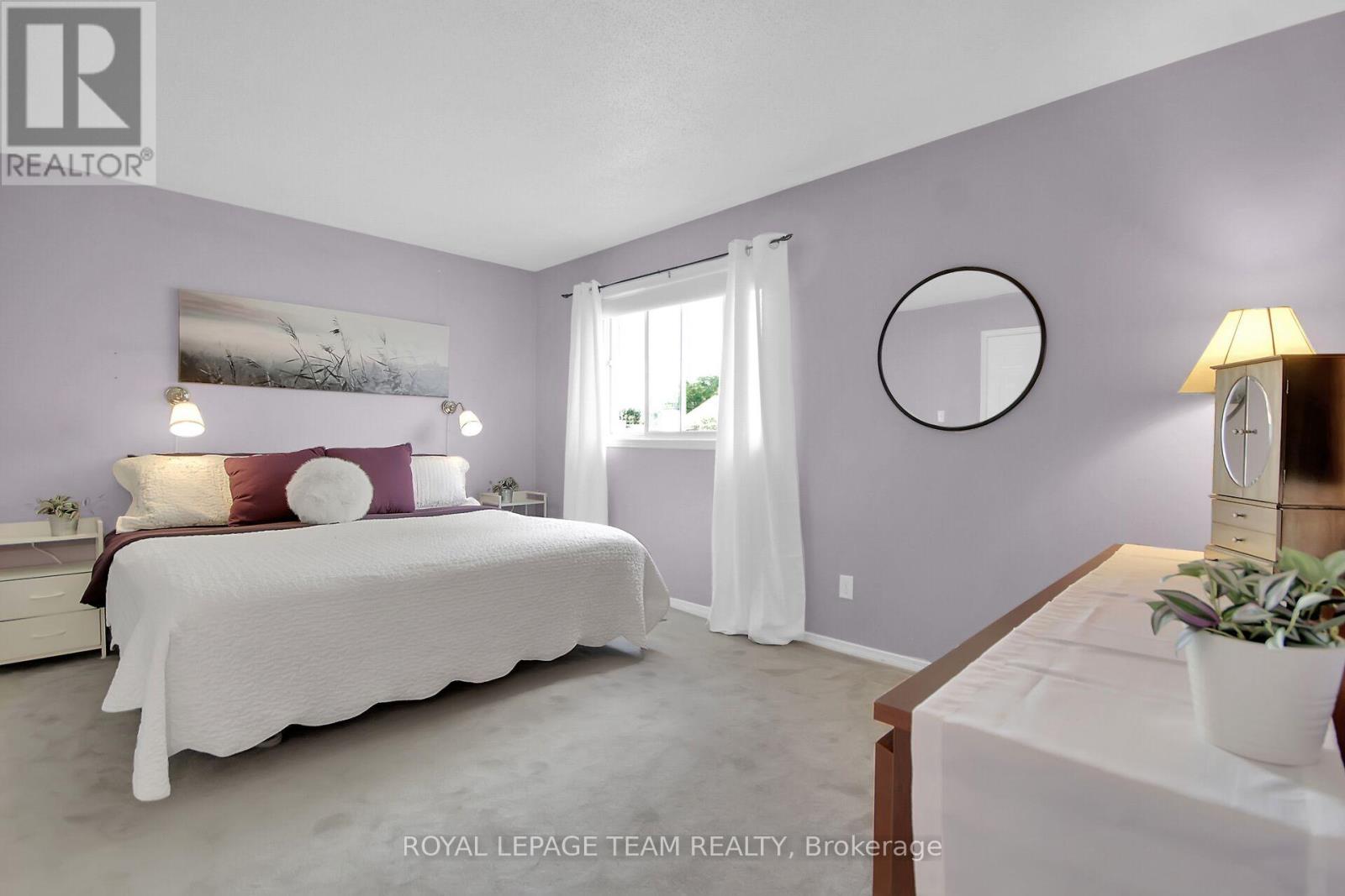 Photo 18 of 75 Inverary Drive, Ottawa ON