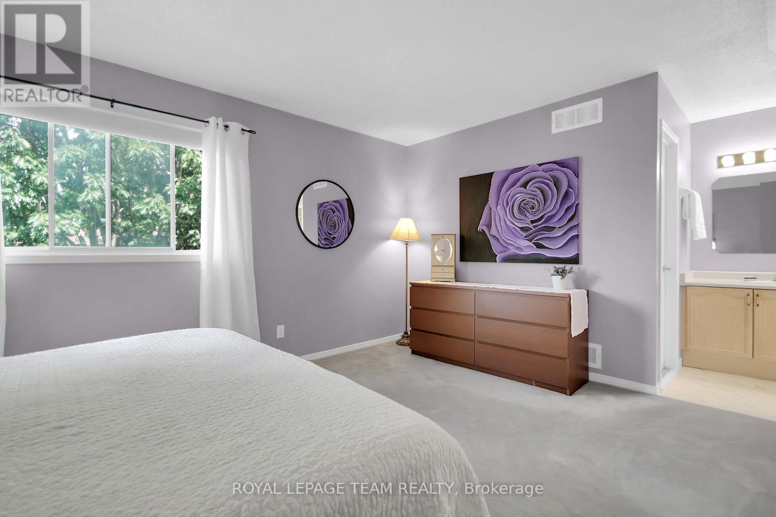 Photo 19 of 75 Inverary Drive, Ottawa ON