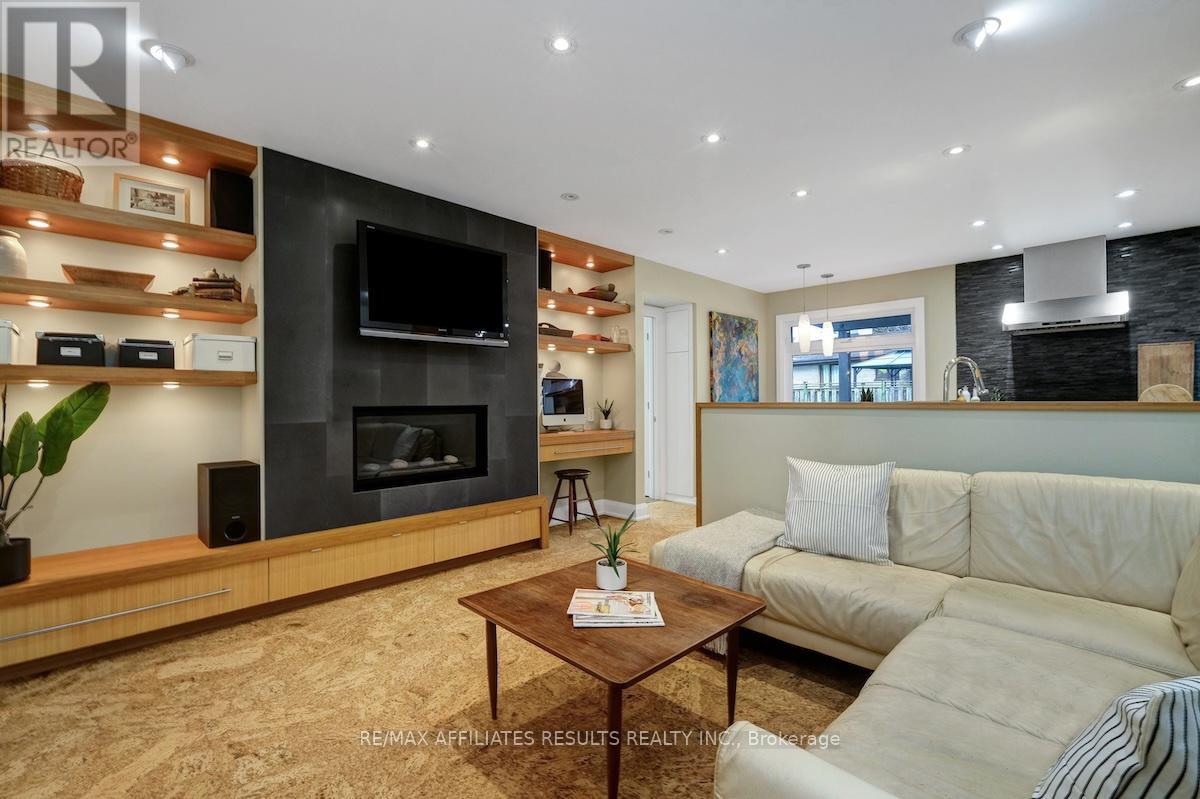 Photo 15 of 5 Tiffany Crescent, Ottawa ON