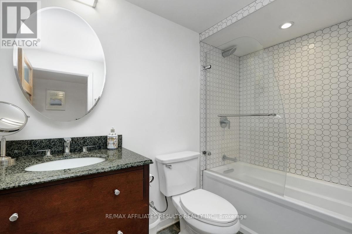 Photo 38 of 5 Tiffany Crescent, Ottawa ON