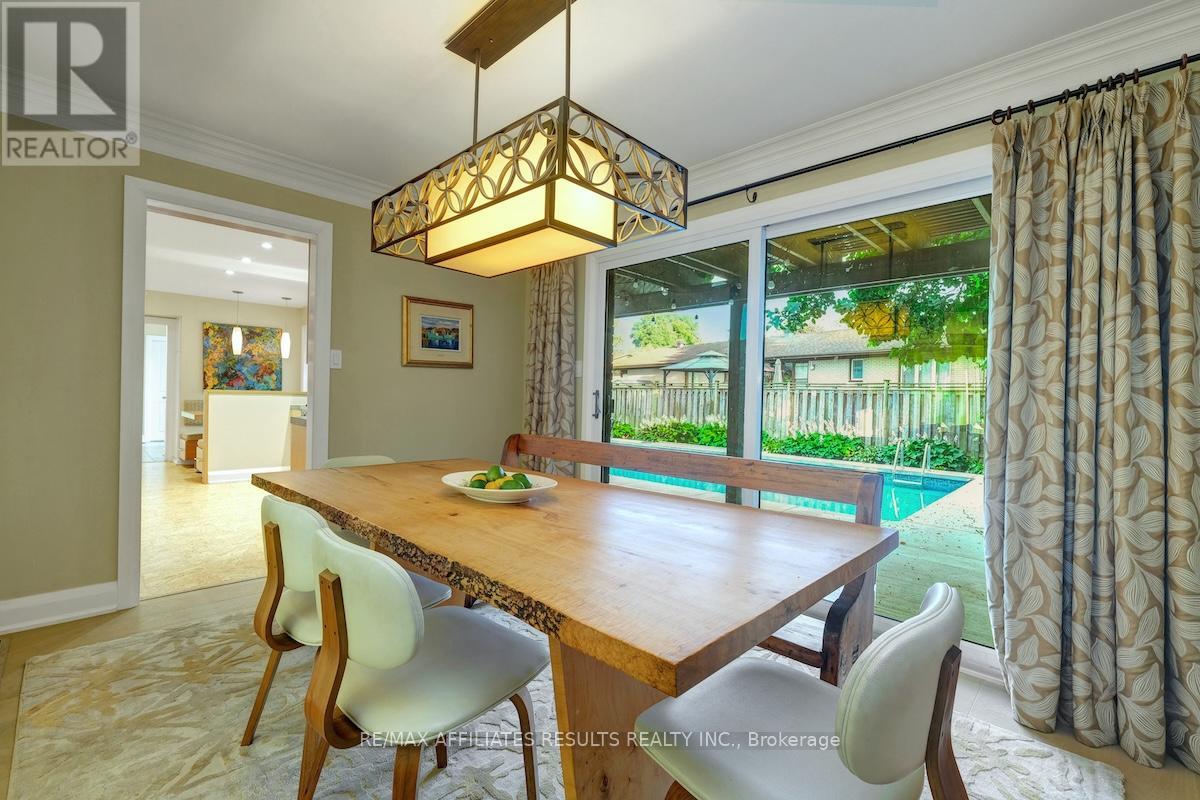 Photo 8 of 5 Tiffany Crescent, Ottawa ON