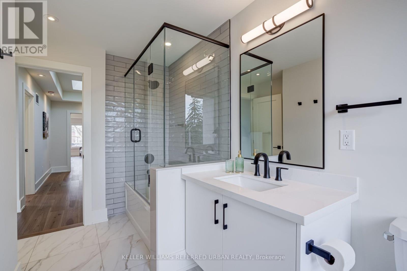 Photo 29 of 62 Ash Crescent, Toronto ON