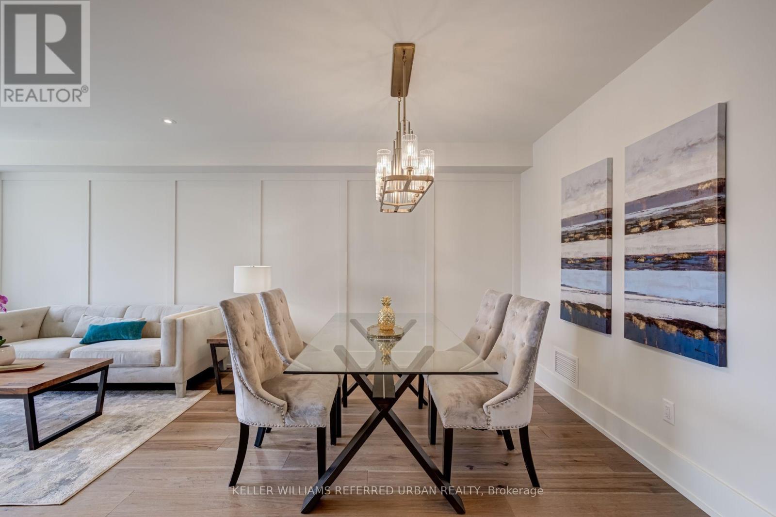 Photo 6 of 62 Ash Crescent, Toronto ON