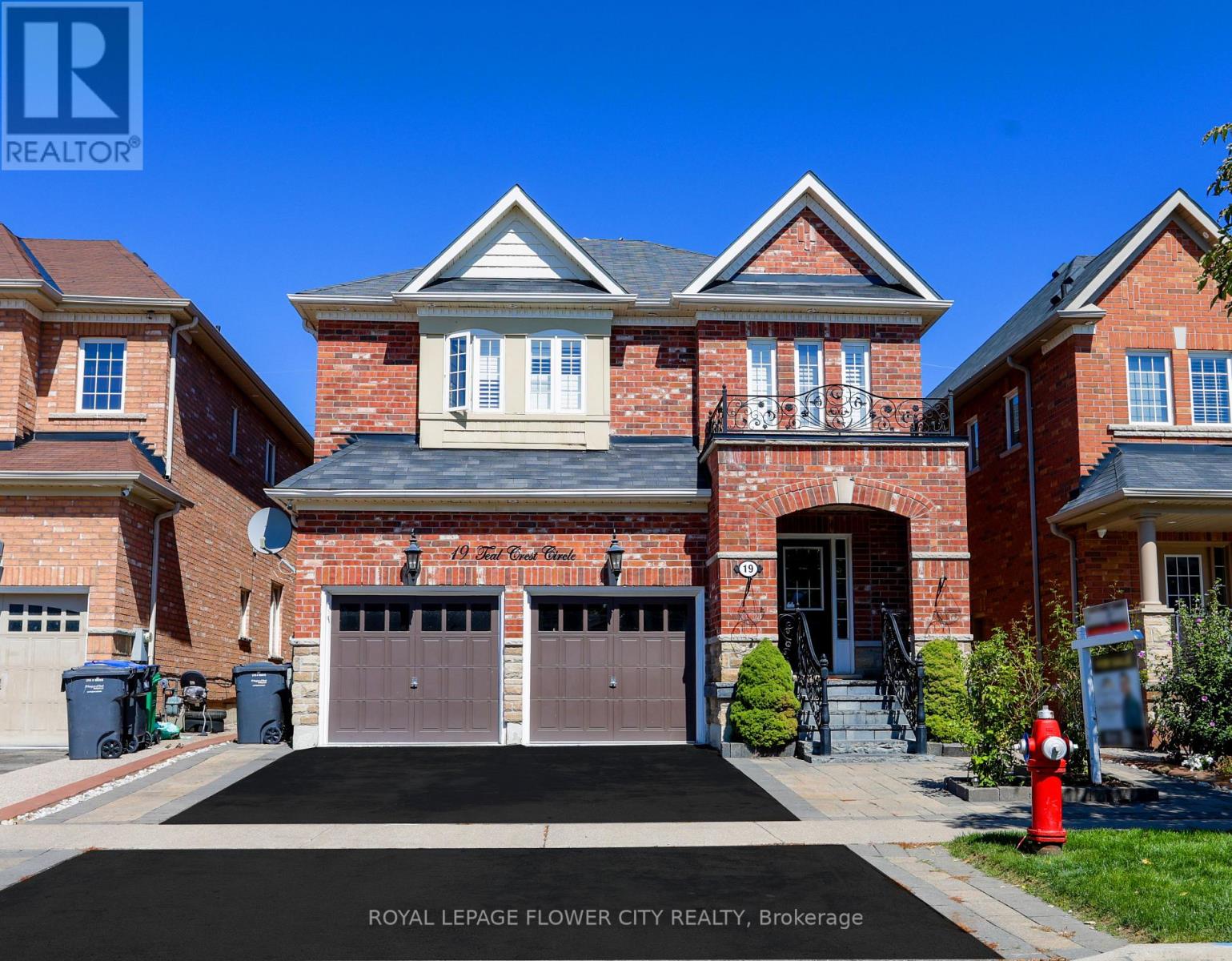 Photo 1 of 19 Teal Crest Circle, Brampton ON