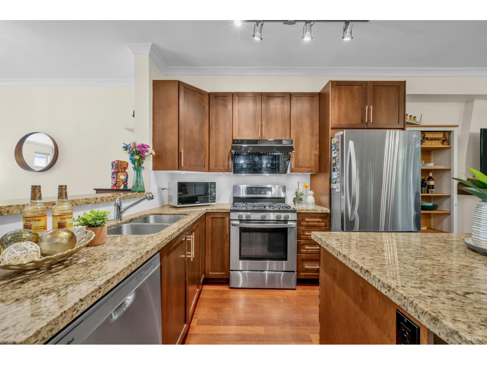 Photo 6 of 52 15151 34 Avenue, Surrey BC