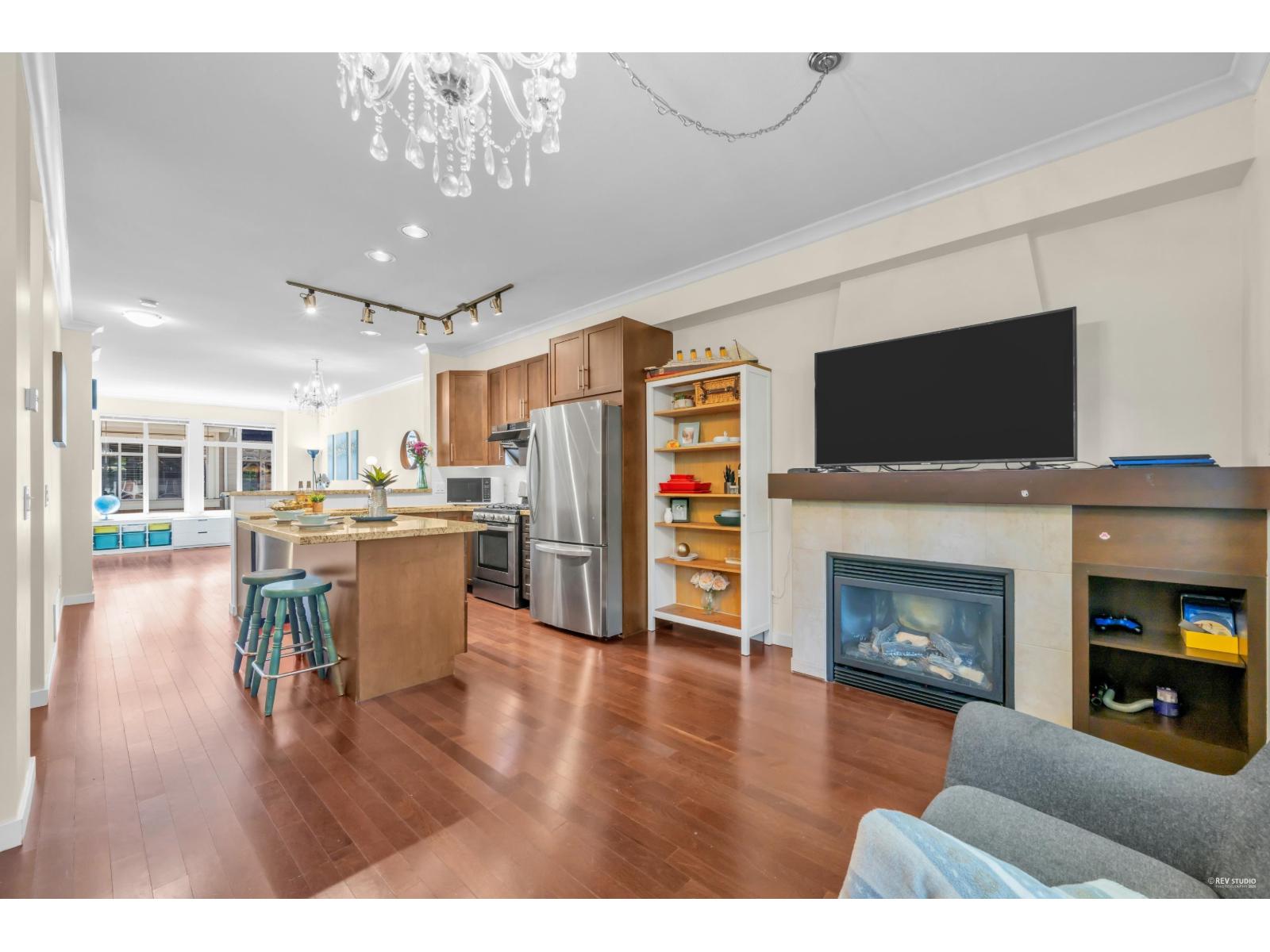 Photo 9 of 52 15151 34 Avenue, Surrey BC