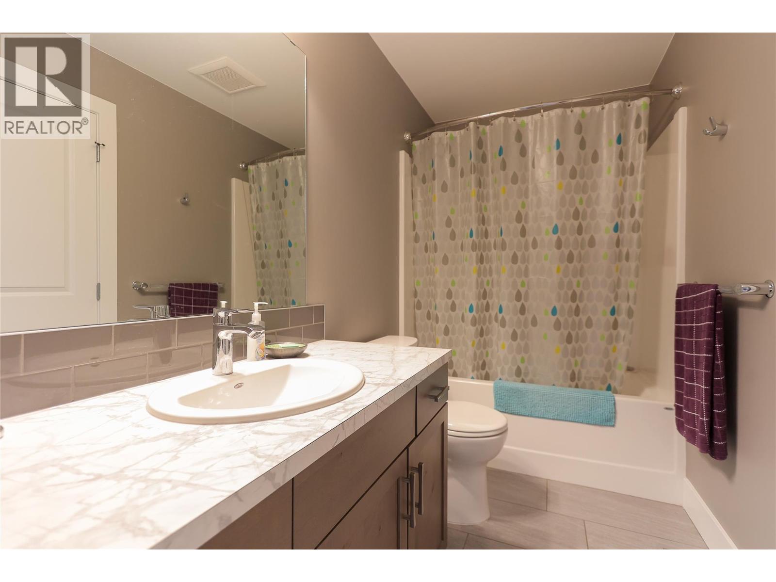 3905 16TH Avenue, Castlegar