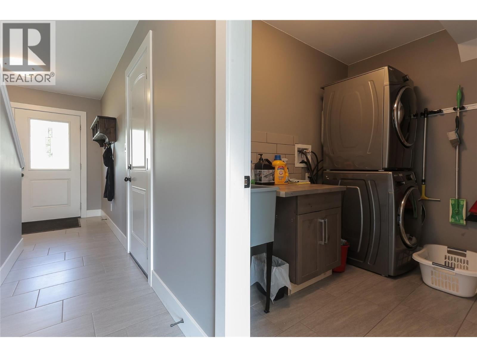 3905 16TH Avenue, Castlegar