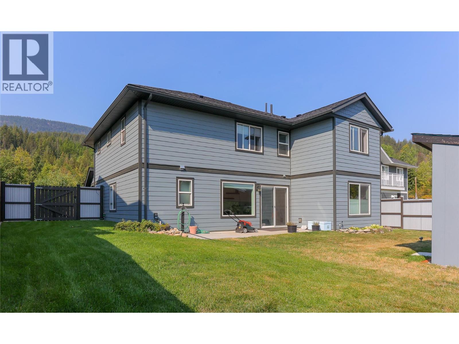3905 16TH Avenue, Castlegar