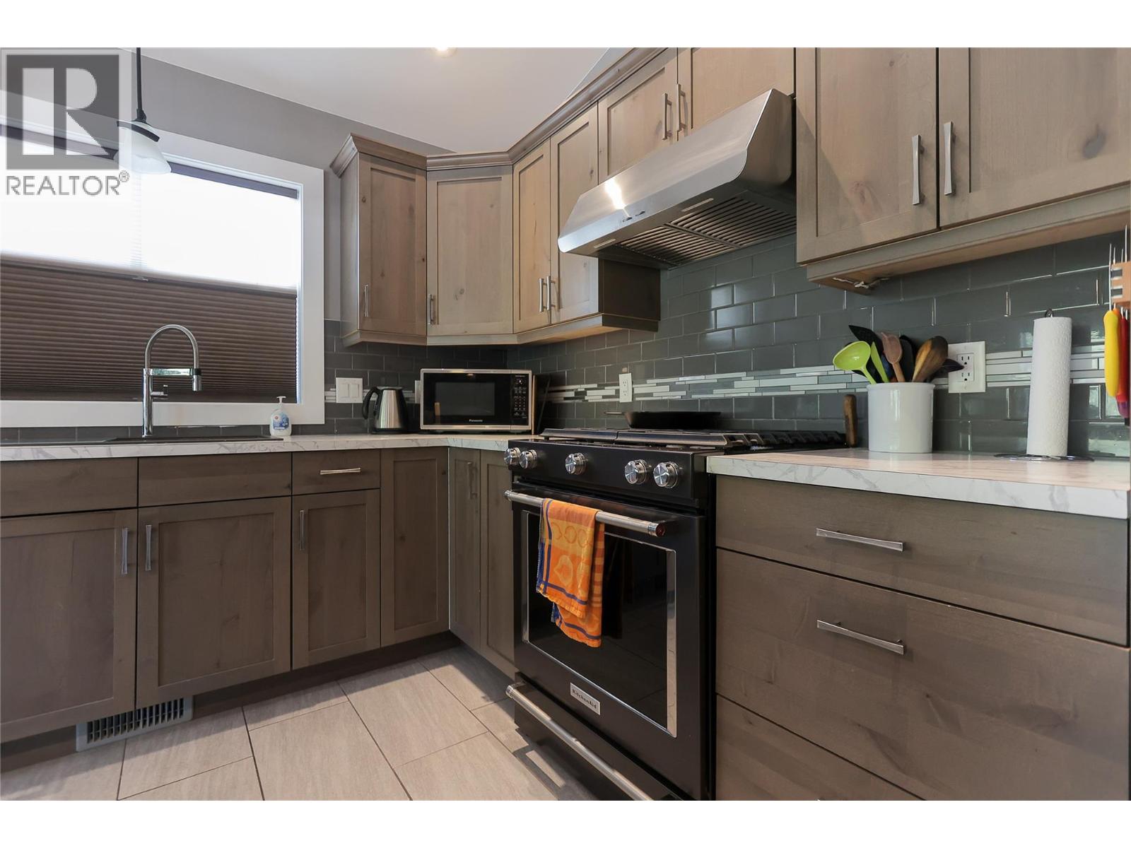 3905 16TH Avenue, Castlegar