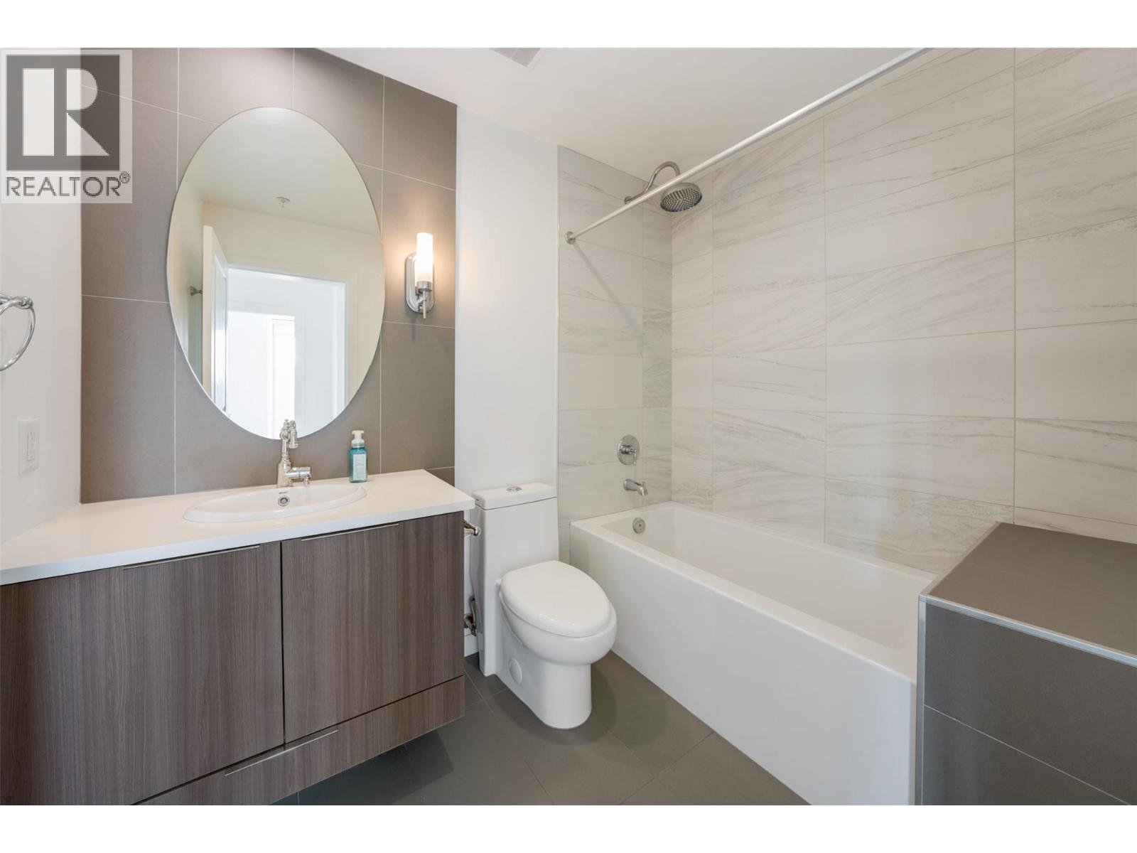Photo 12 of 1151 Sunset Drive Unit 505, Kelowna BC