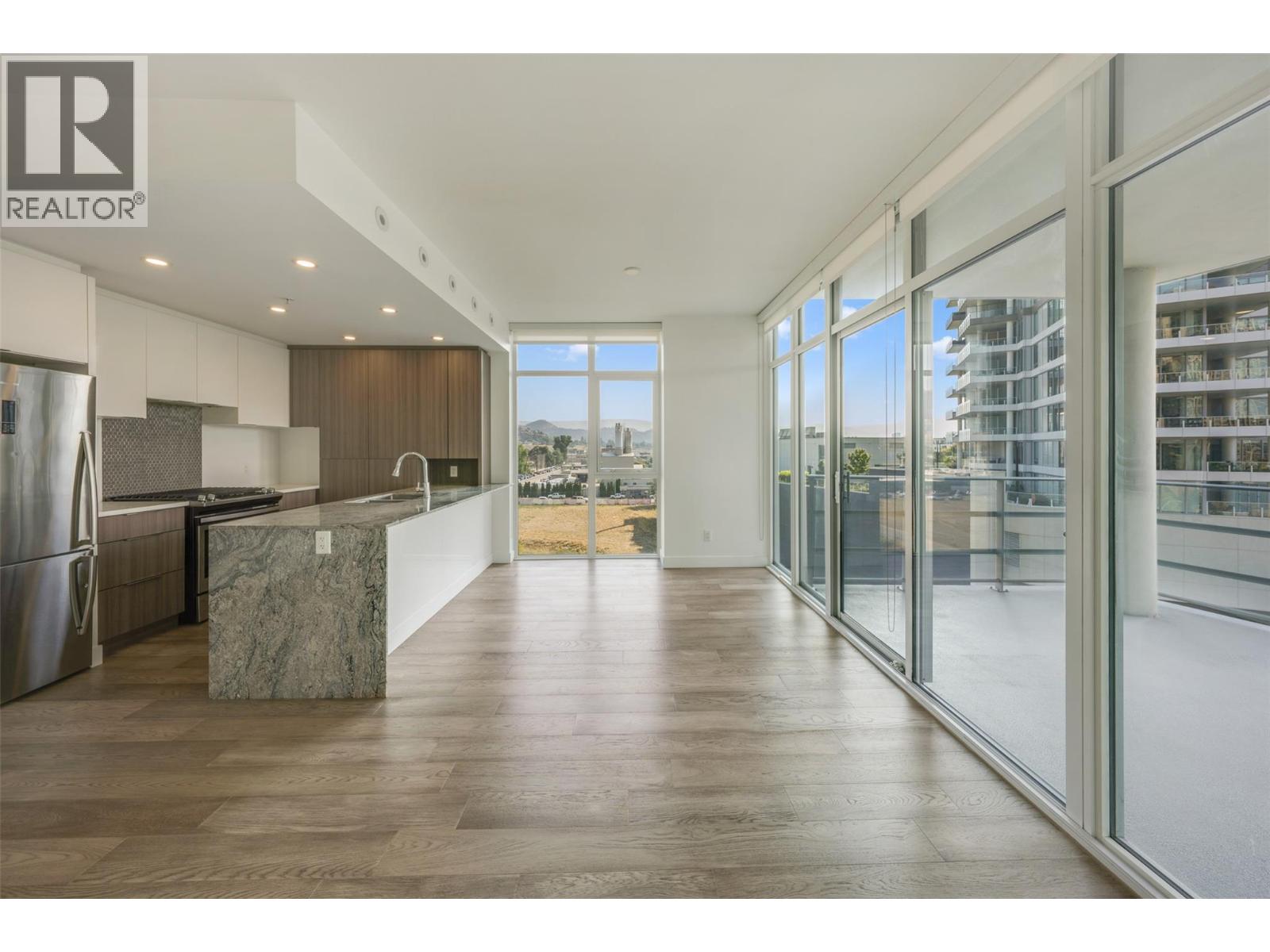 Photo 7 of 1151 Sunset Drive Unit 505, Kelowna BC
