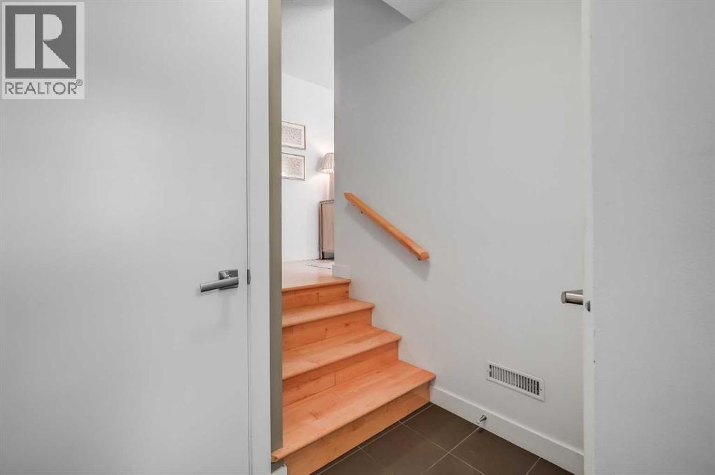 Single Family House for Sale in B  Avenue SW Kingsland Calgary 