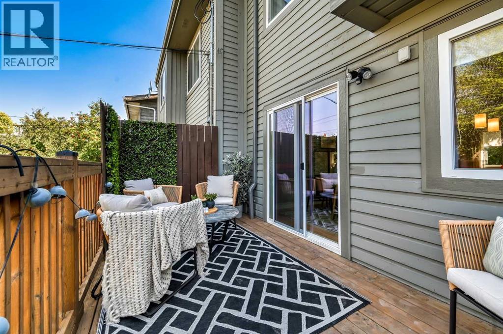 Single Family House for Sale in B  Avenue SW Kingsland Calgary 