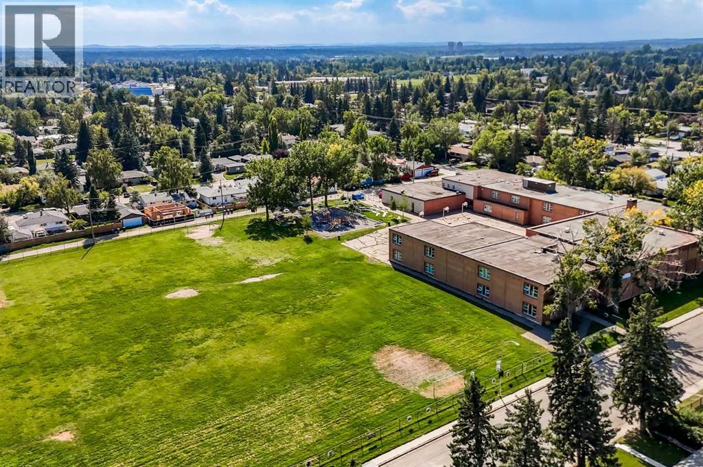 Single Family House for Sale in B  Avenue SW Kingsland Calgary 
