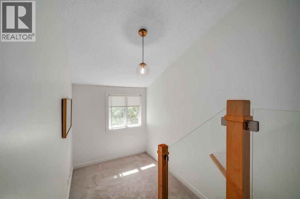Single Family House for Sale in B  Avenue SW Kingsland Calgary 