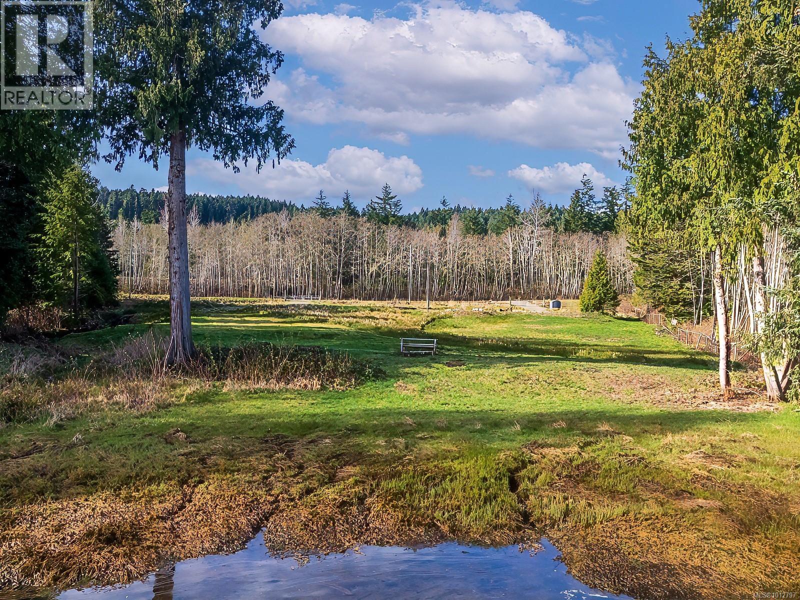 Photo 19 of 8460 Penny Lane, Fanny Bay BC