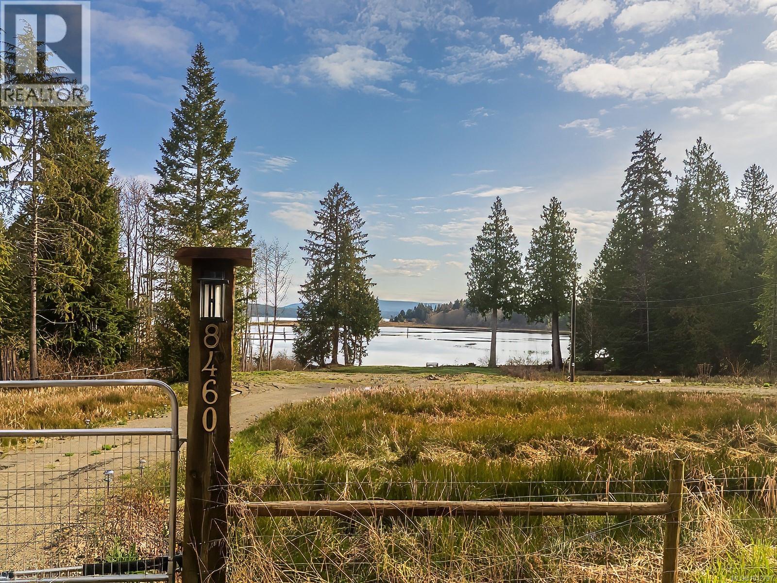 Photo 24 of 8460 Penny Lane, Fanny Bay BC