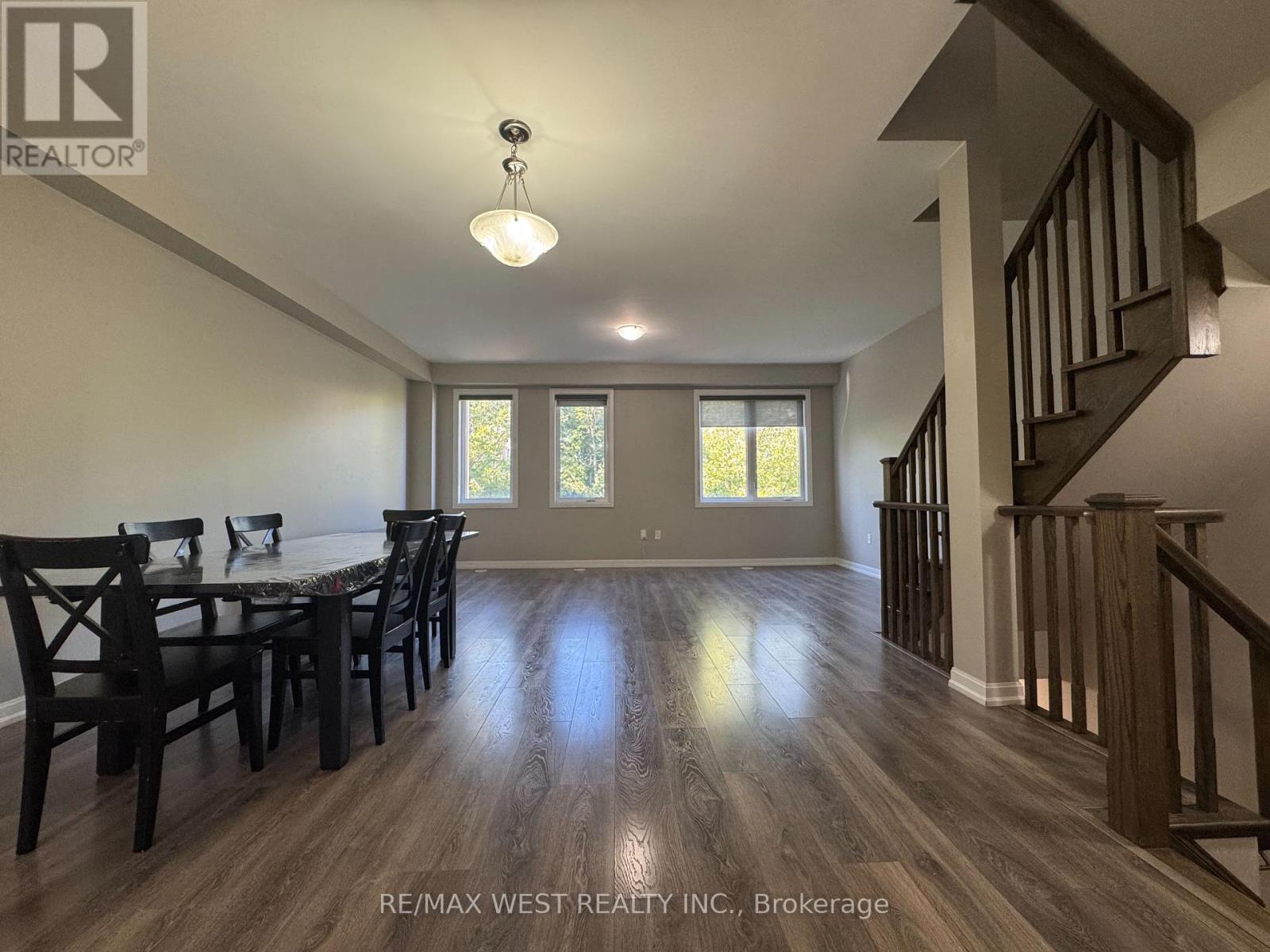 Photo 8 of 58 Heron Park Place, Toronto ON