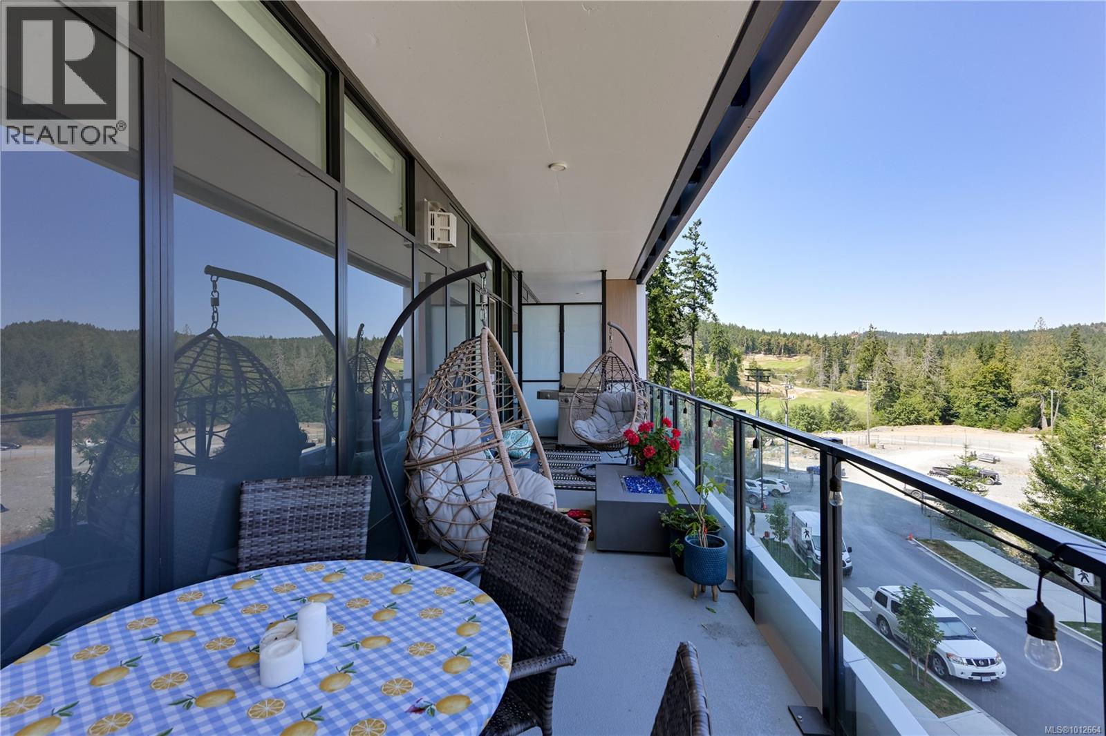 Photo 14 of 402 2000 Hannington Rd, Langford BC
