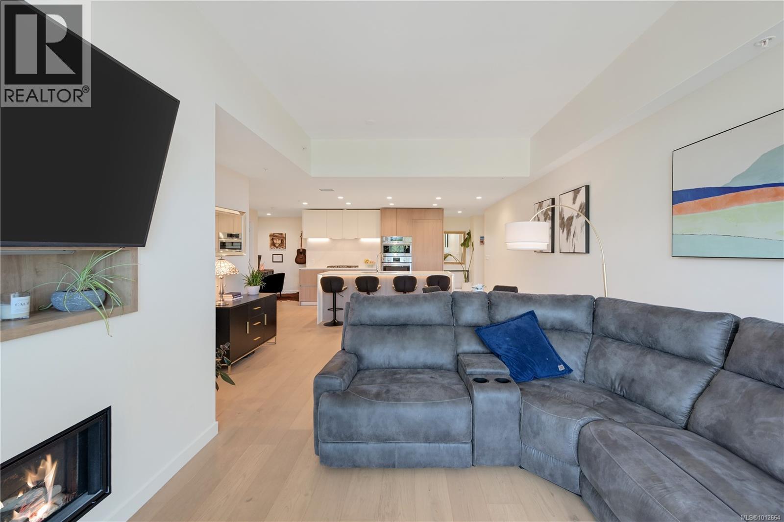 Photo 15 of 402 2000 Hannington Rd, Langford BC
