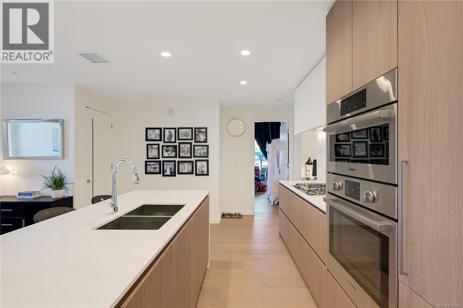 Photo 26 of 402 2000 Hannington Rd, Langford BC