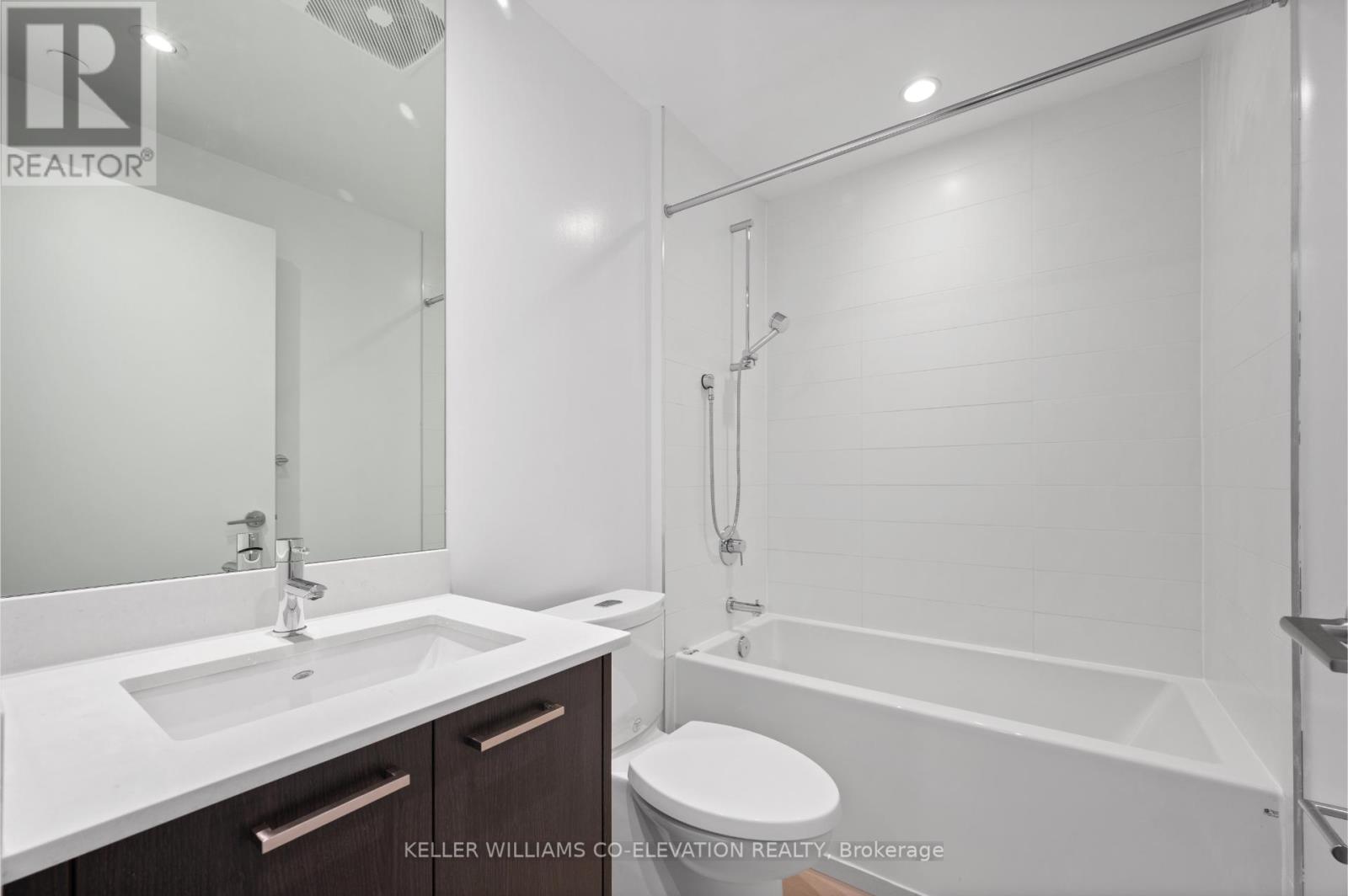 Photo 17 of 707 109 Vaughan Road, Toronto ON
