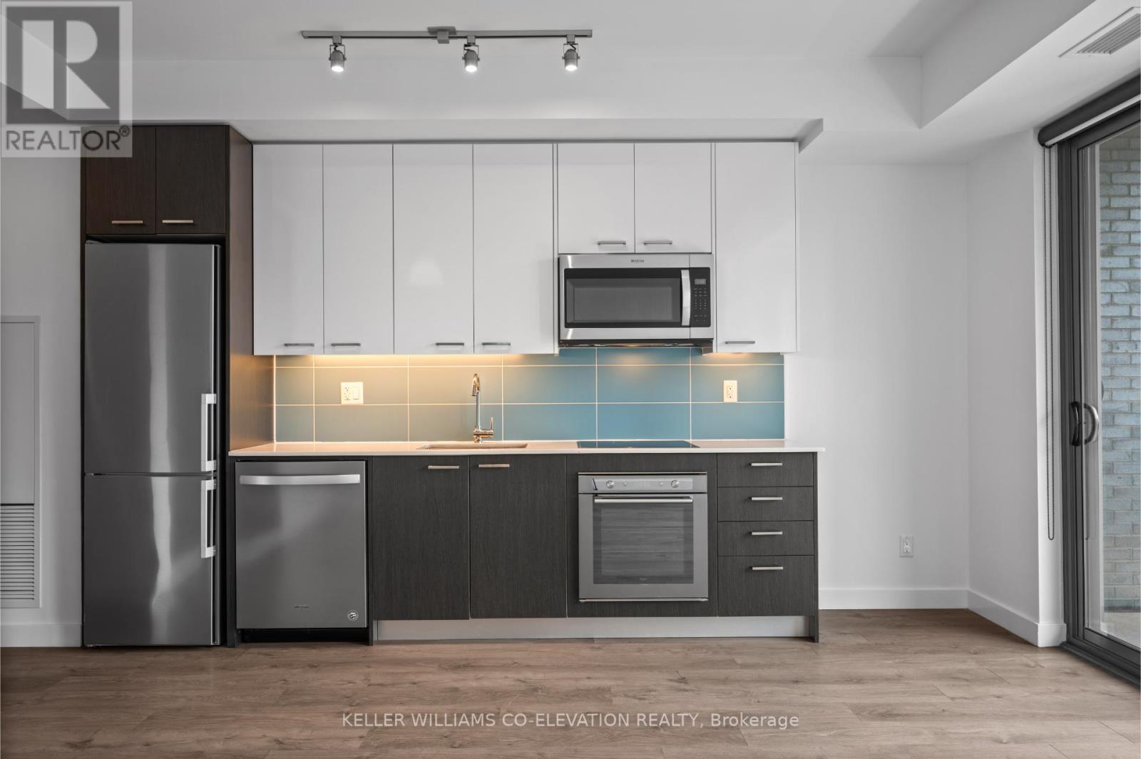 Photo 9 of 707 109 Vaughan Road, Toronto ON