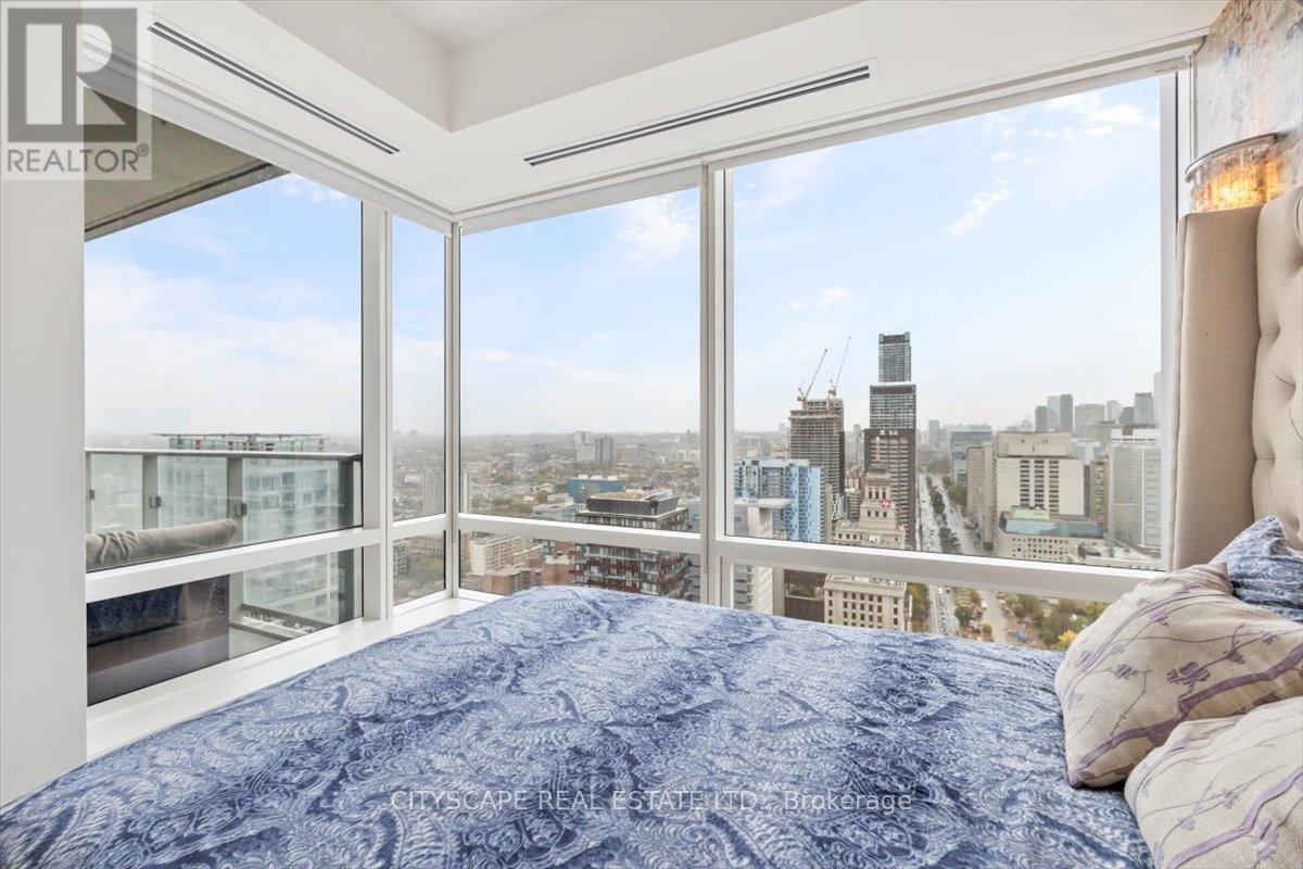 Photo 14 of 3605 180 University Avenue, Toronto ON
