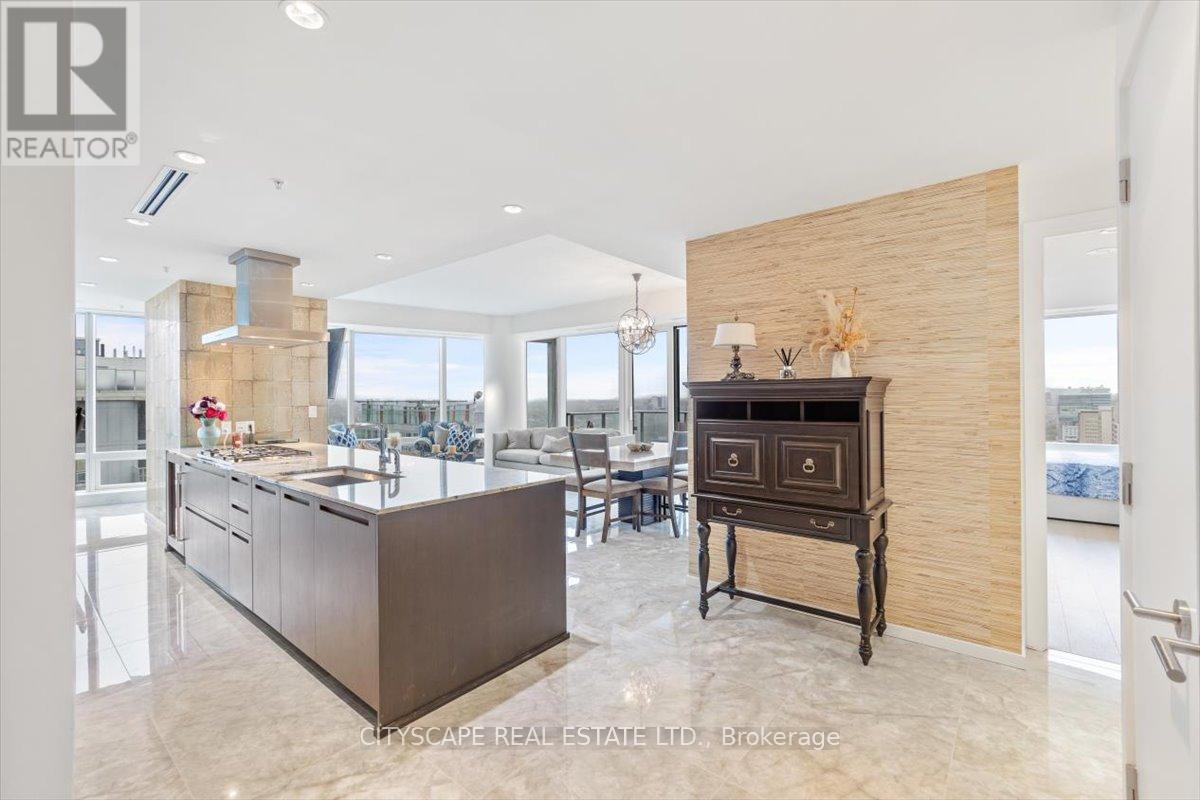 Photo 2 of 3605 180 University Avenue, Toronto ON