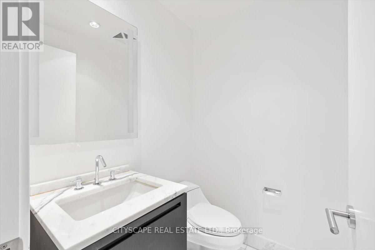 Photo 24 of 3605 180 University Avenue, Toronto ON