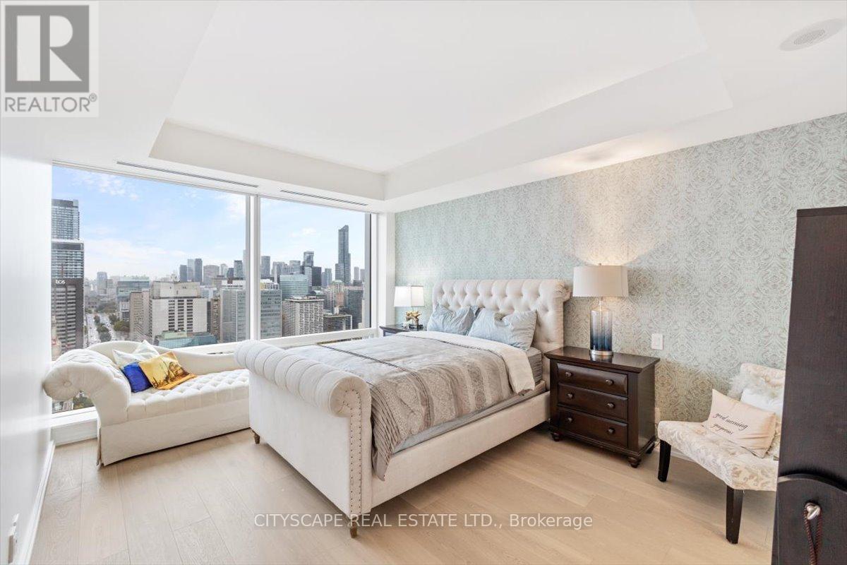 Photo 8 of 3605 180 University Avenue, Toronto ON
