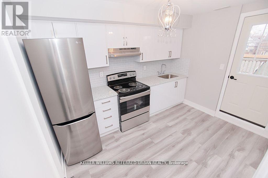 Photo 7 of Upper 911 Dovercourt Road, Toronto ON