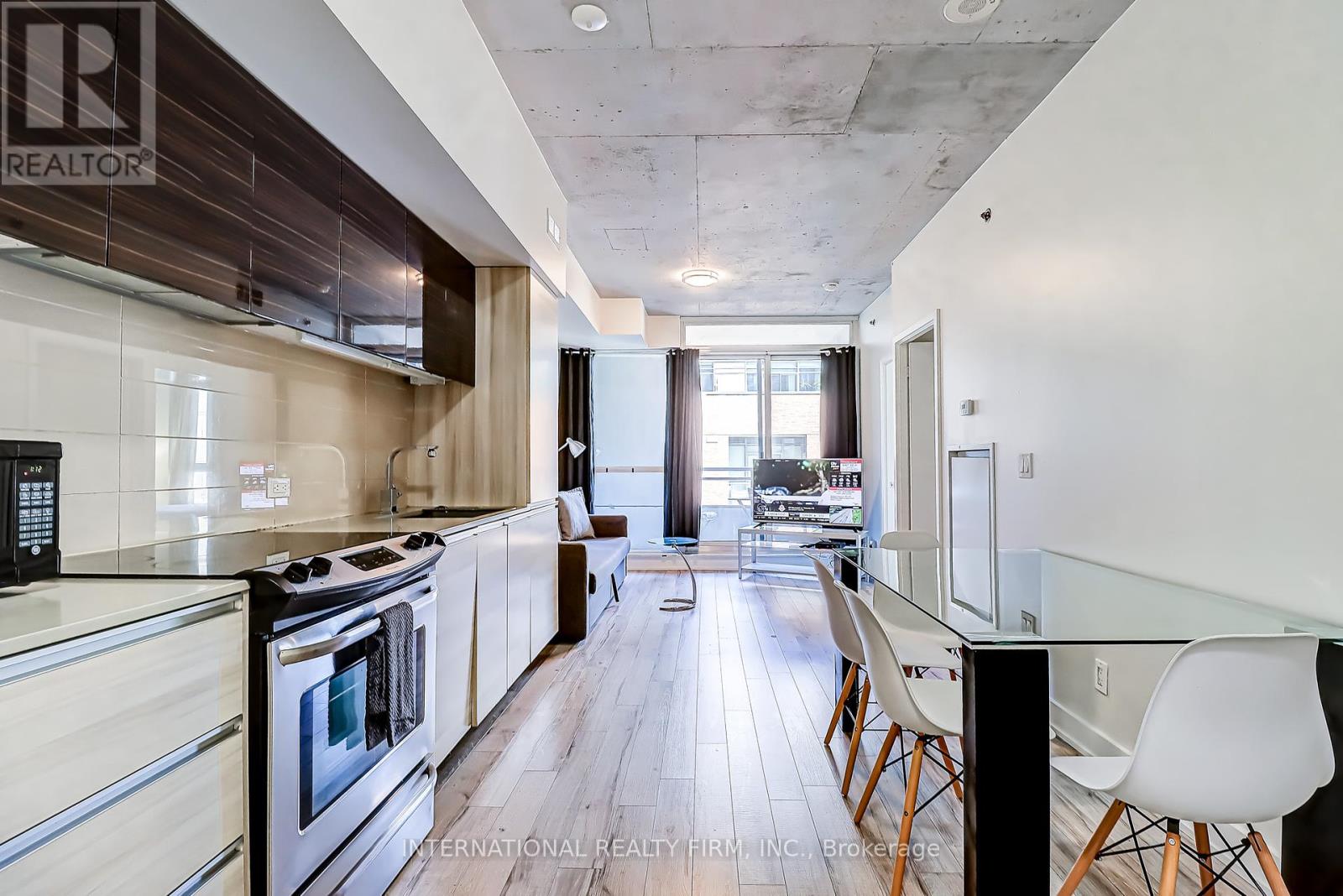 Photo 5 of 604 20 Minowan Miikan Lane, Toronto ON