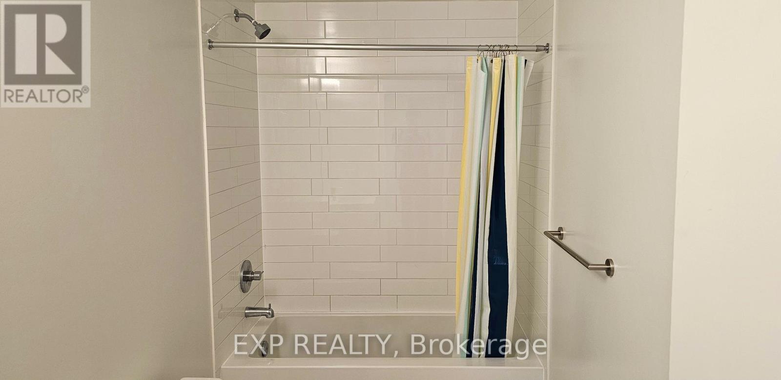 Photo 9 of 312 1603 Eglinton Avenue W, Toronto ON