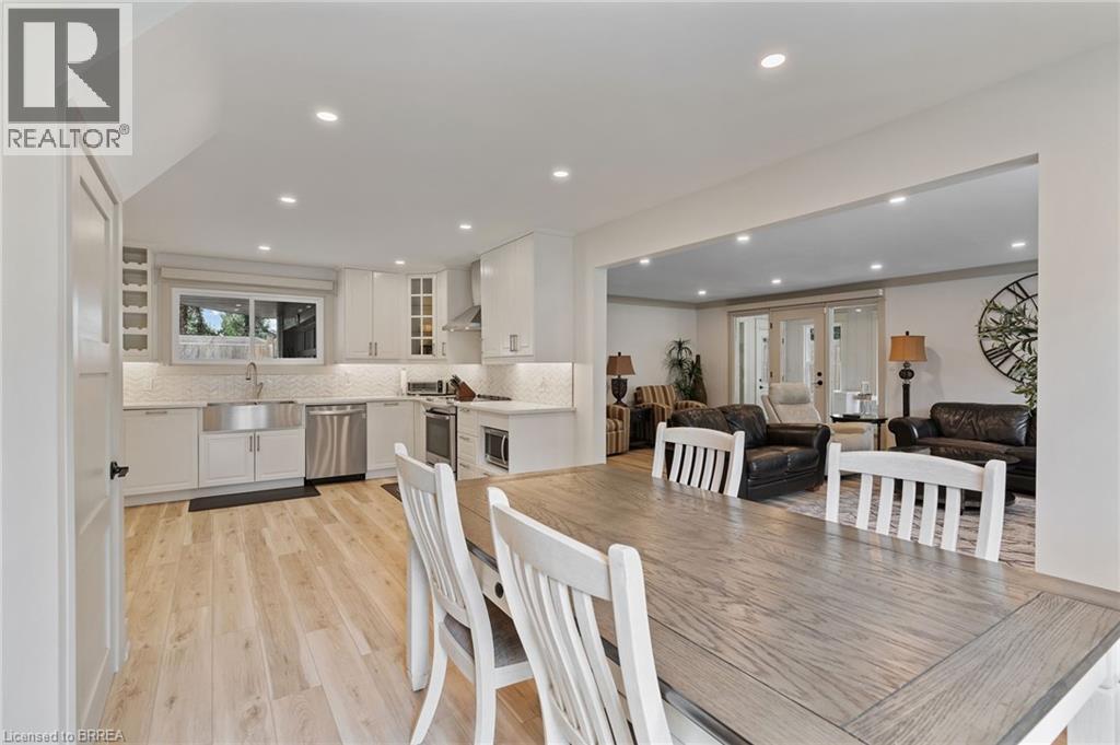 Photo 12 of 10 Stymie Boulevard, Brantford ON