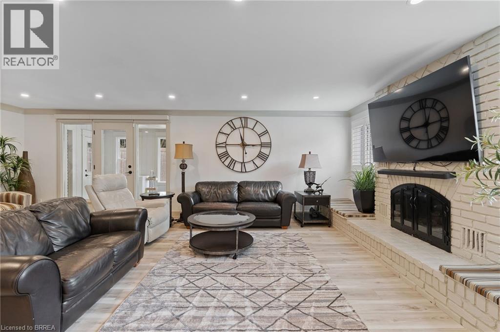Photo 14 of 10 Stymie Boulevard, Brantford ON