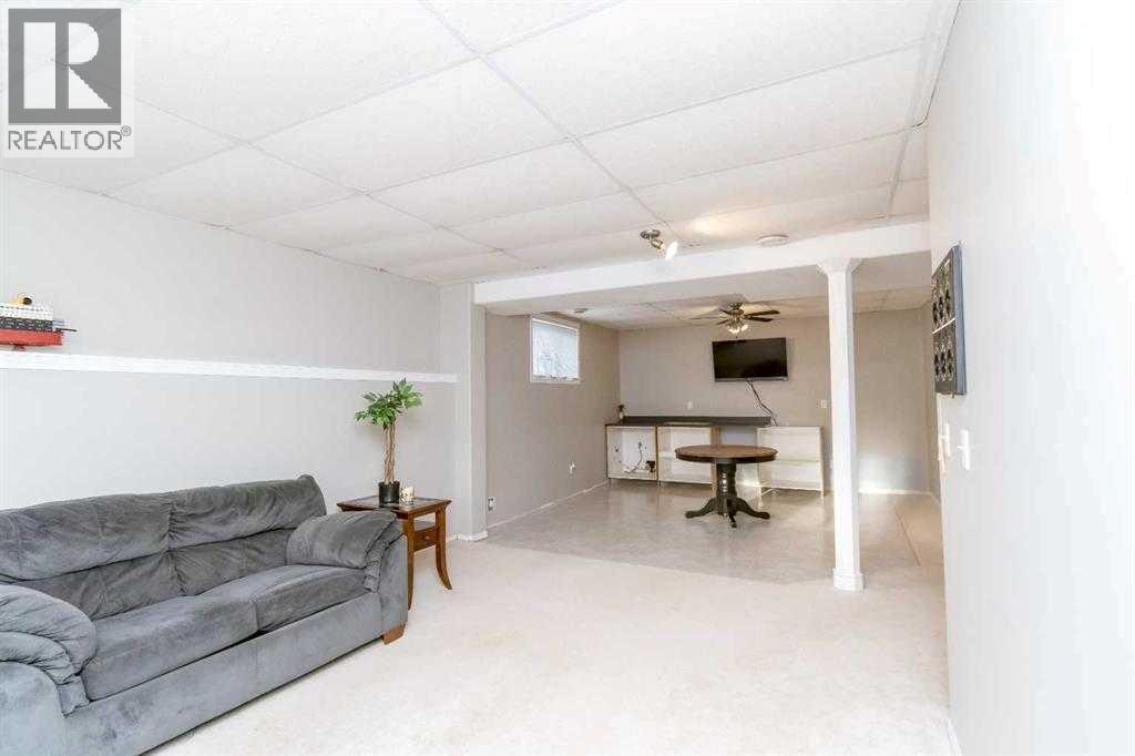 Photo 17 of 143 Breukel Crescent, Fort Mcmurray AB