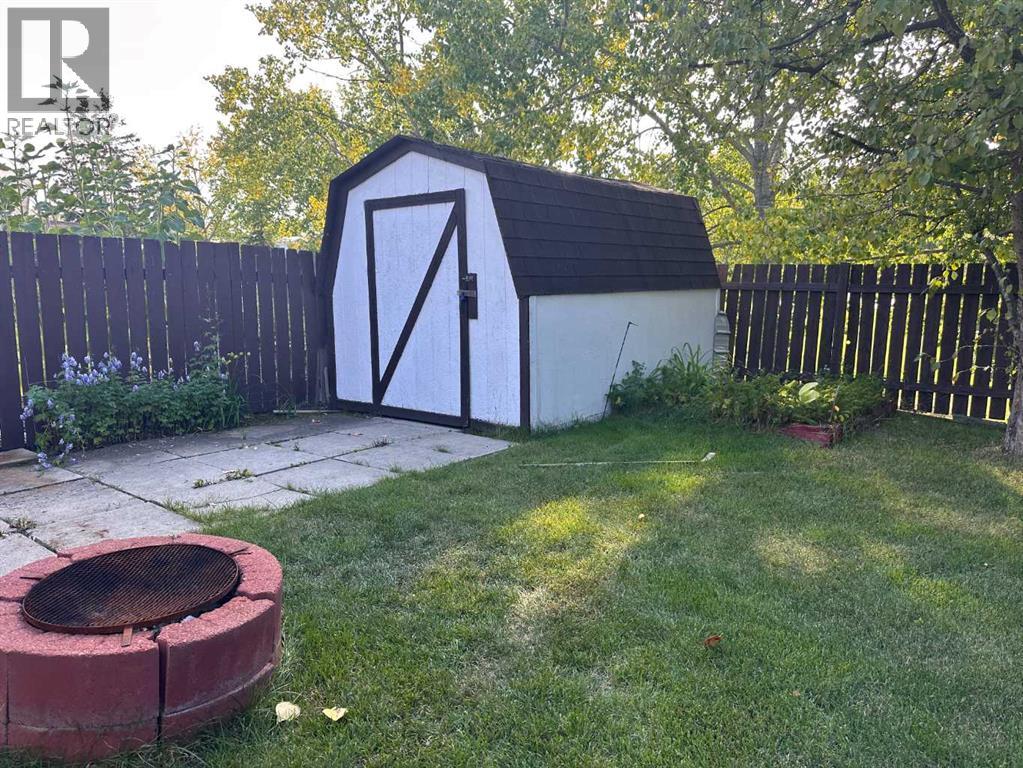 9408 93, Lac La Biche