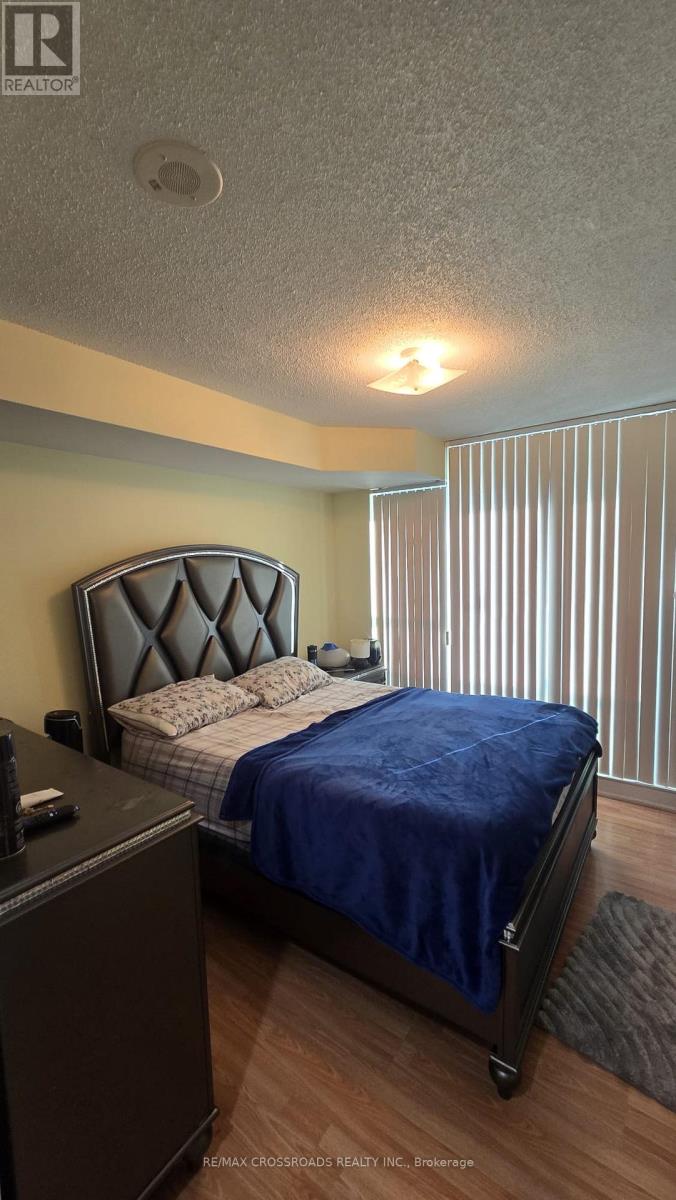 Photo 9 of 908 50 Brian Harrison Way, Toronto ON