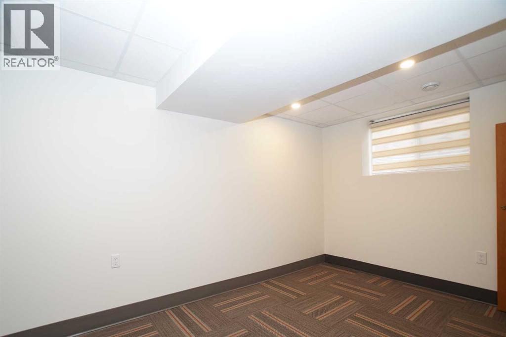 Photo 31 of 6267 Silver Springs Hill Nw, Calgary AB