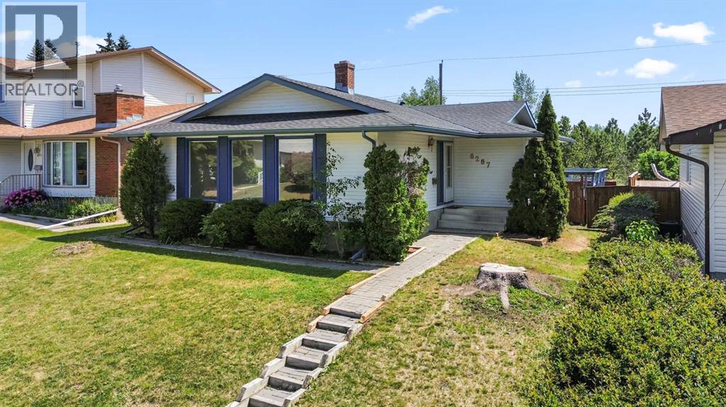 Photo 1 of 6267 Silver Springs Hill Nw, Calgary AB