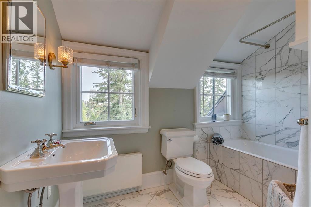 Single Family House for Sale in  Prospect Avenue SW Upper Mount Royal Calgary 