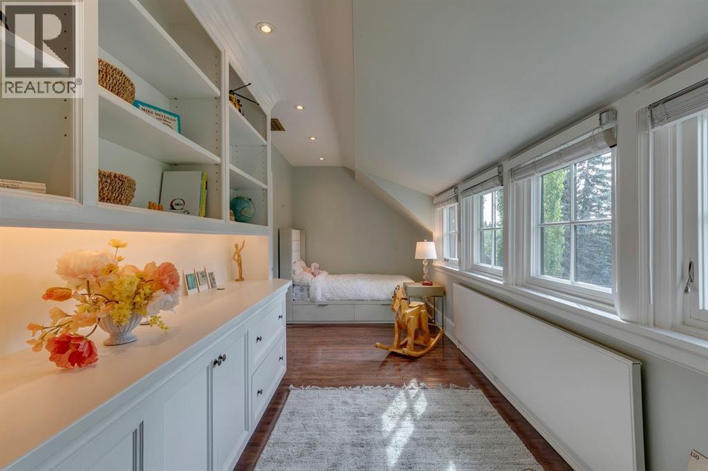 Single Family House for Sale in  Prospect Avenue SW Upper Mount Royal Calgary 