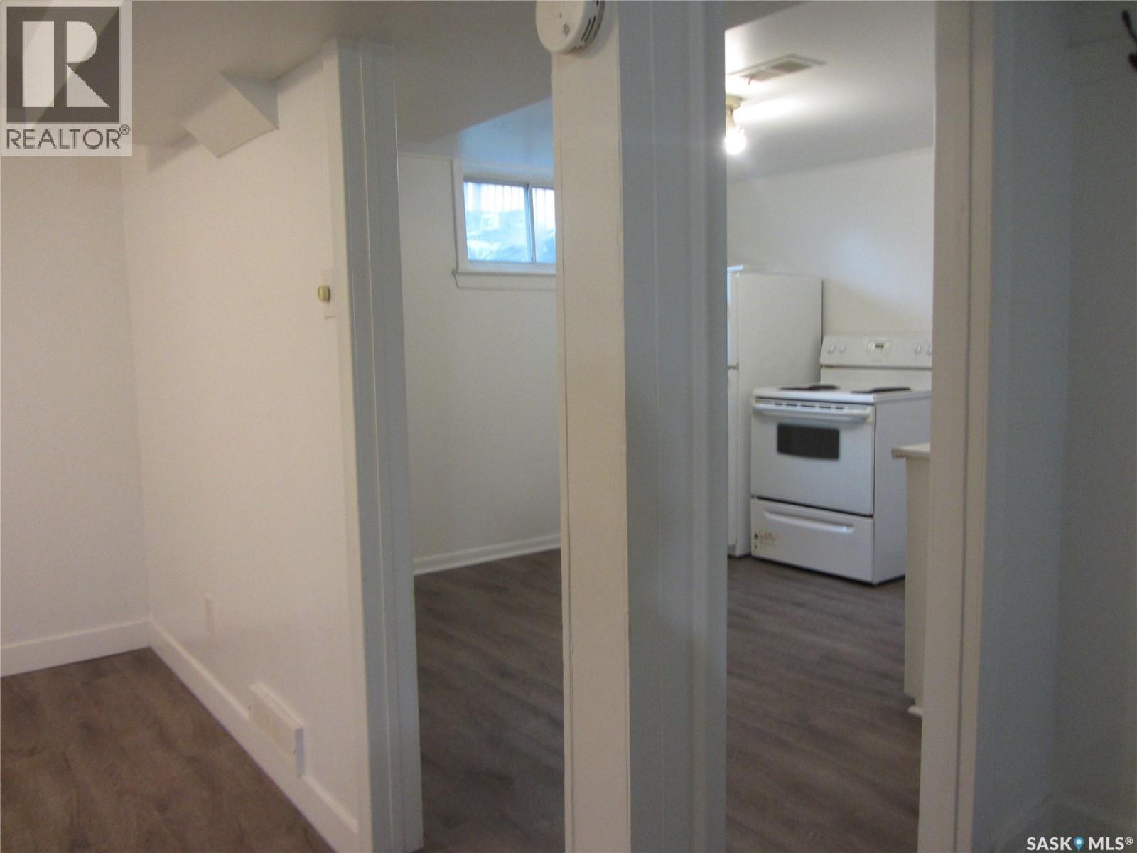 Photo 11 of 606 Balmoral Street, Saskatoon SK