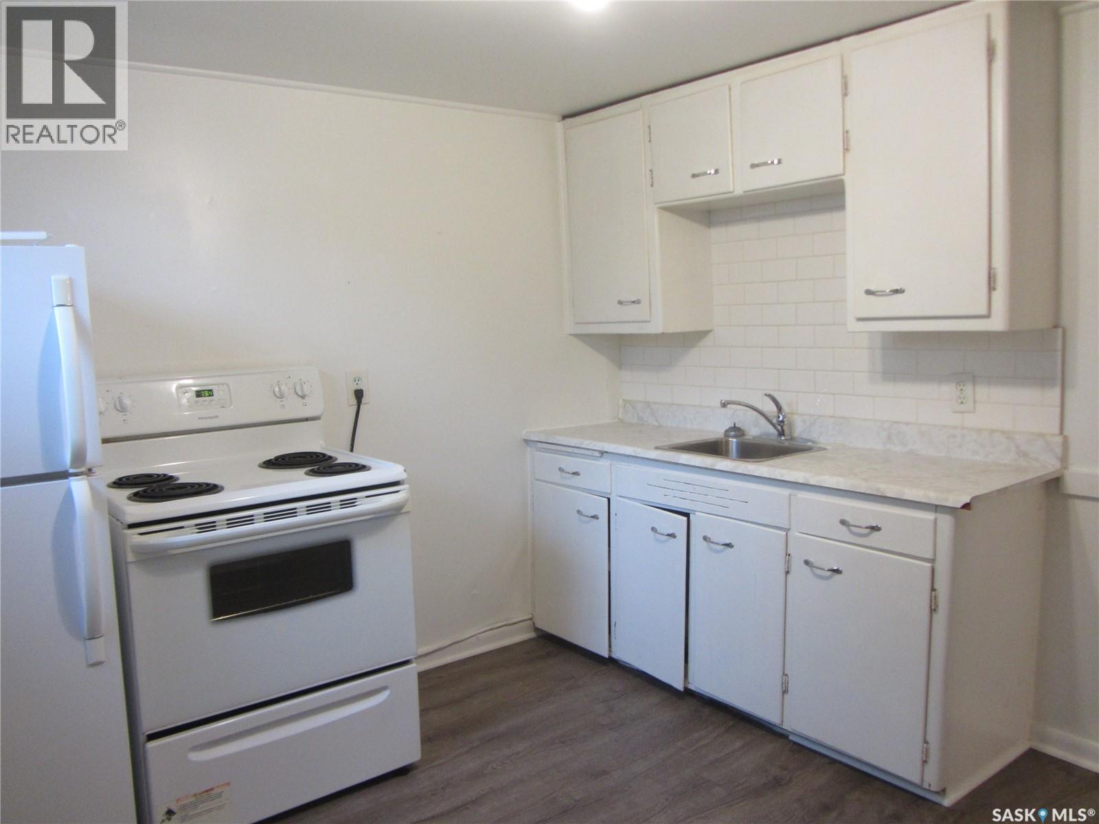 Photo 13 of 606 Balmoral Street, Saskatoon SK