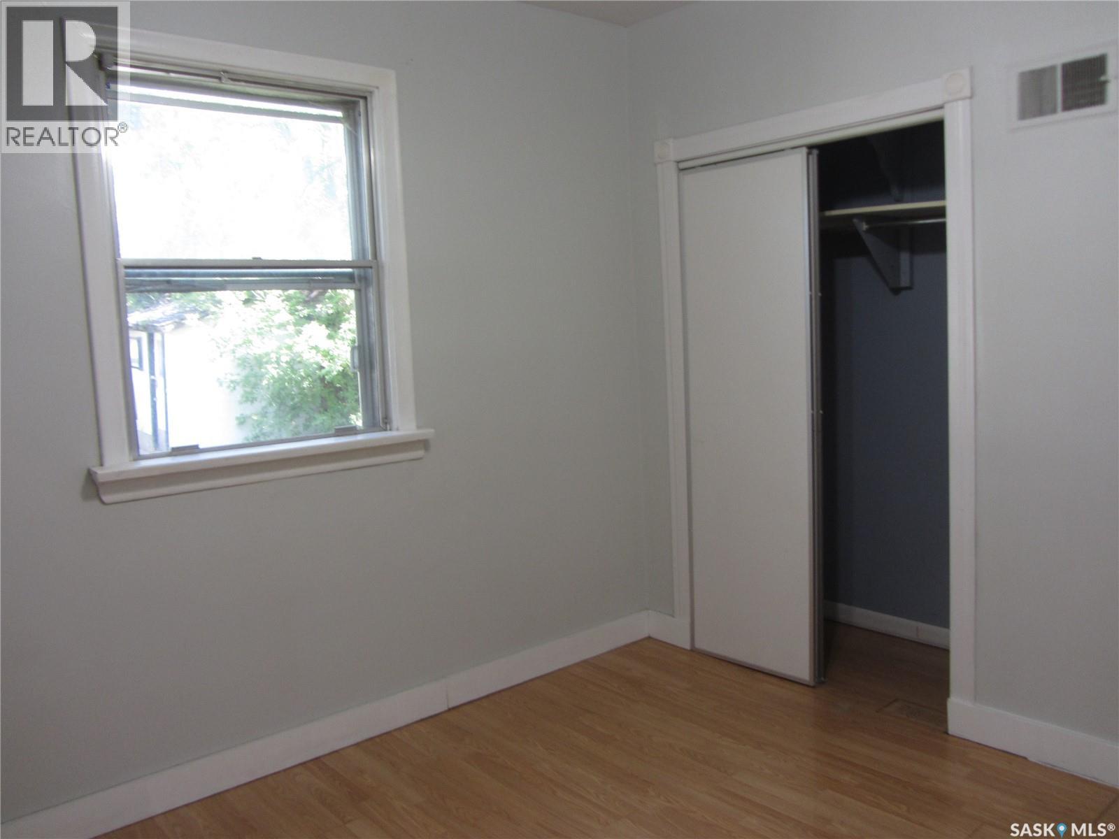 Photo 7 of 606 Balmoral Street, Saskatoon SK