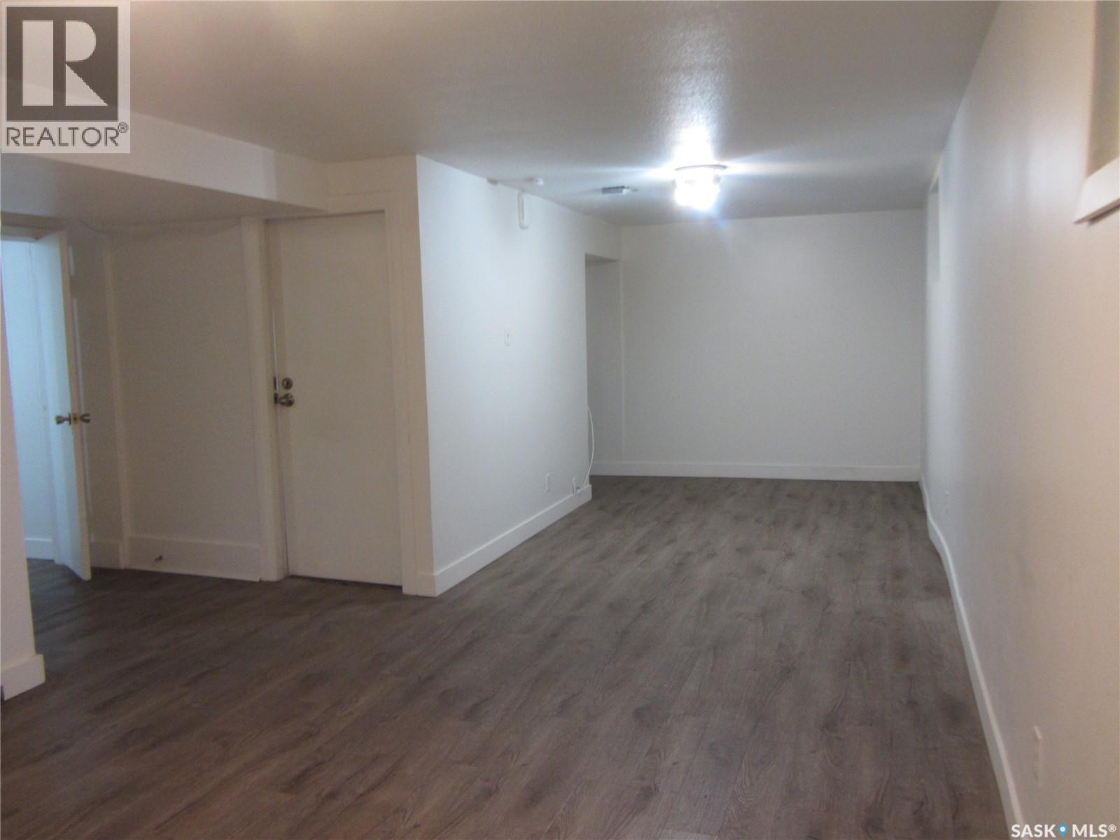 Photo 9 of 606 Balmoral Street, Saskatoon SK