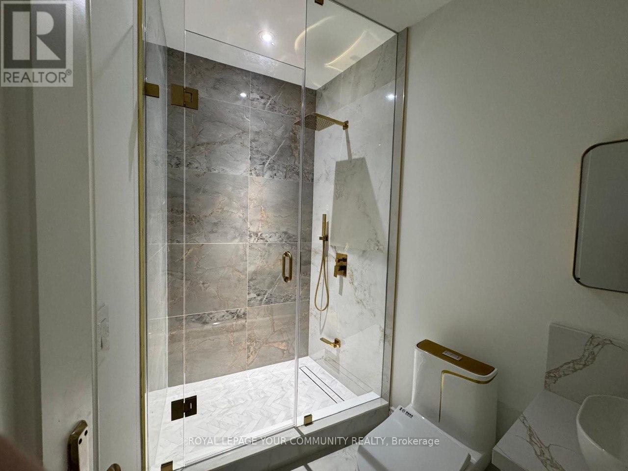 Photo 31 of 76 Silver Fox Place, Vaughan ON