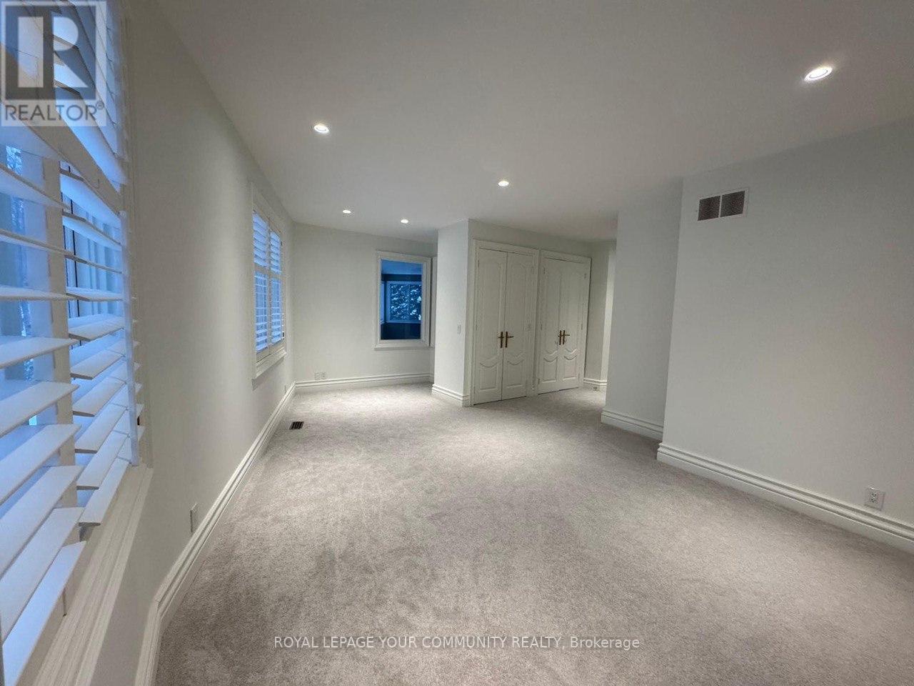 Photo 32 of 76 Silver Fox Place, Vaughan ON